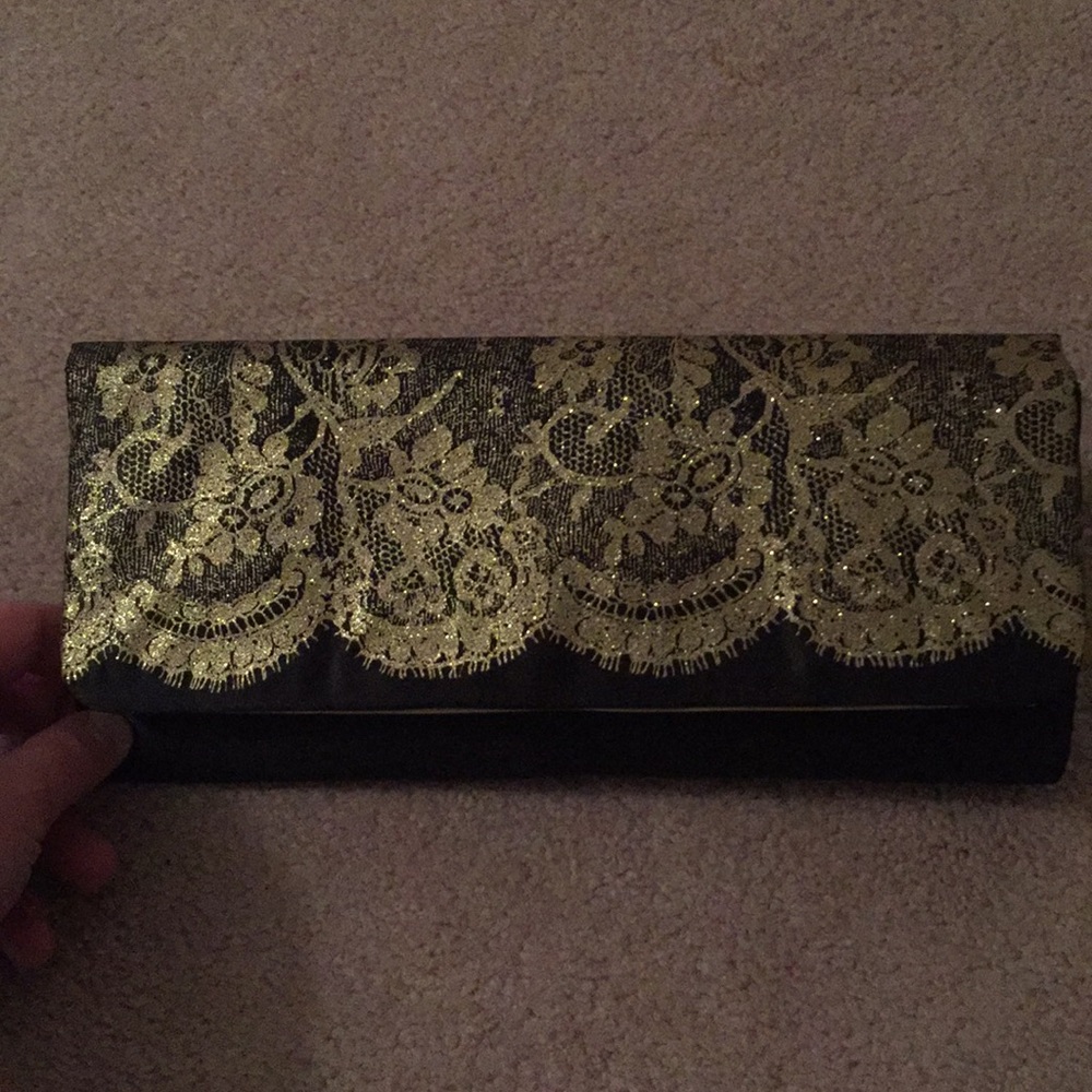 🆕 Avon black clutch purse with gold lace detail